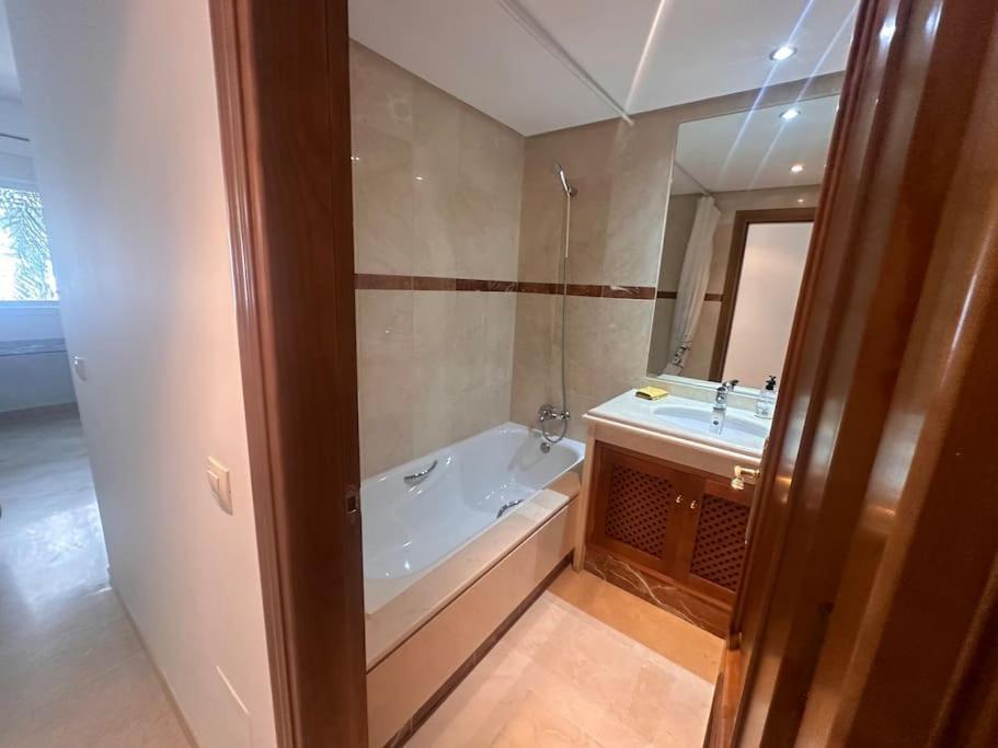 Costalita Beach Apartamento En אסטפונה מראה חיצוני תמונה